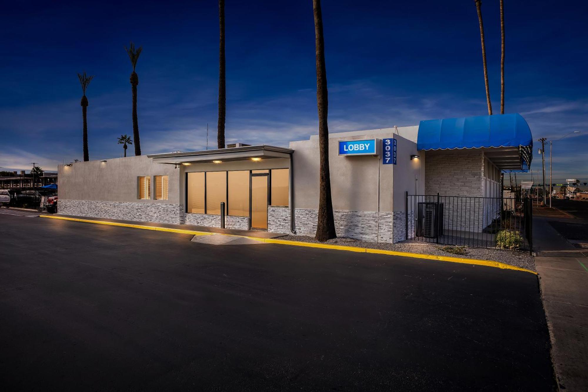 Surestay Hotel By Best Western Phoenix Airport מראה חיצוני תמונה